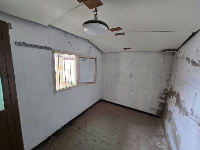 Ruin for sale in Sax - € 43,500 (Ref: 9428194)