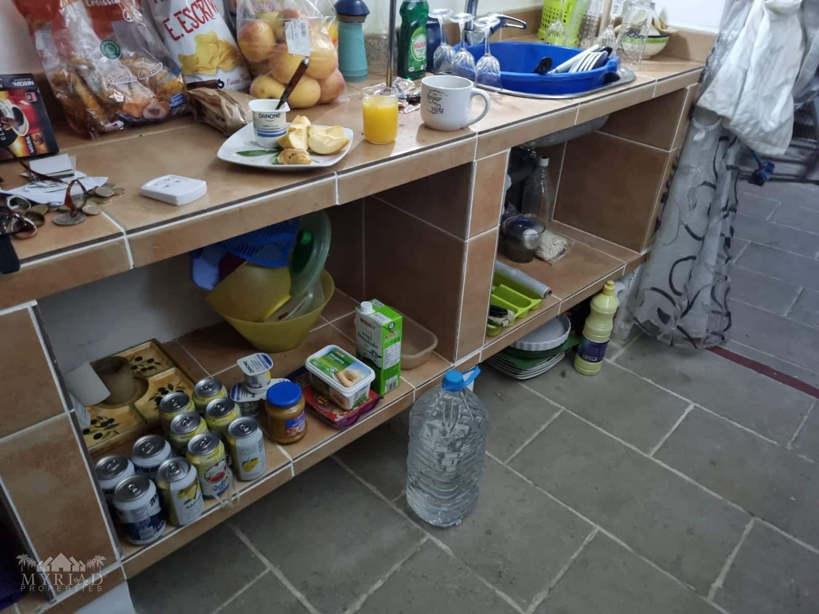 2 soverom Grottehus til salgs i Pinoso med svømmebasseng - € 66 000 (Ref: 9436738)