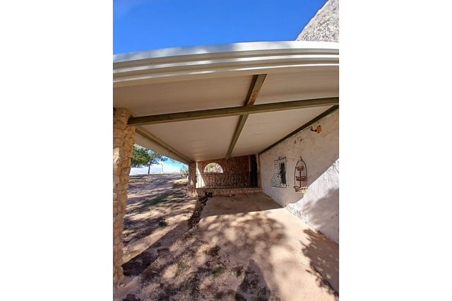 6 soverom Finca/Herregård til salgs i Caudete med svømmebasseng garasje - € 199 950 (Ref: 9440637)