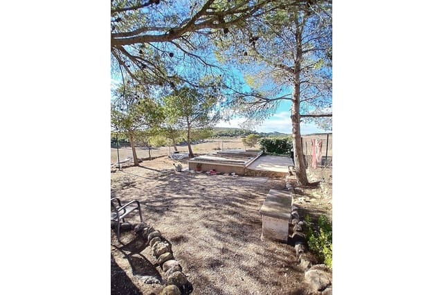 6 soverom Finca/Herregård til salgs i Caudete med svømmebasseng garasje - € 199 950 (Ref: 9440637)