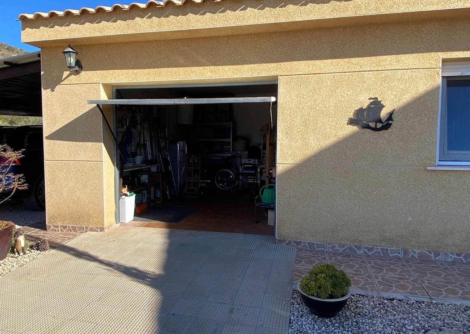 3 slaapkamer Villa te koop in Sax met zwembad garage - € 399.995 (Ref: 9465226)