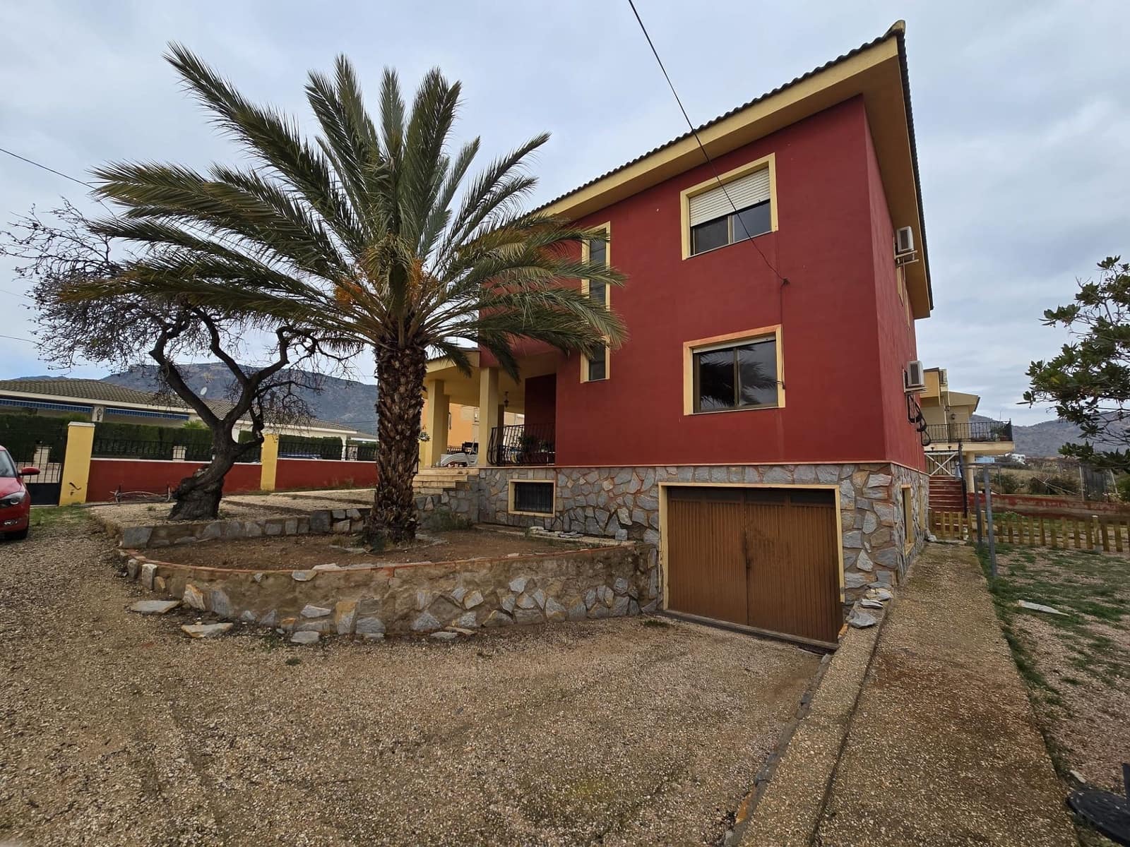 Chalet de 5 habitaciones en Salinas en venta con piscina garaje - 199.995 € (Ref: 9471522)