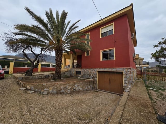 Chalet de 5 habitaciones en Salinas en venta con piscina garaje - 199.995 € (Ref: 9471522)