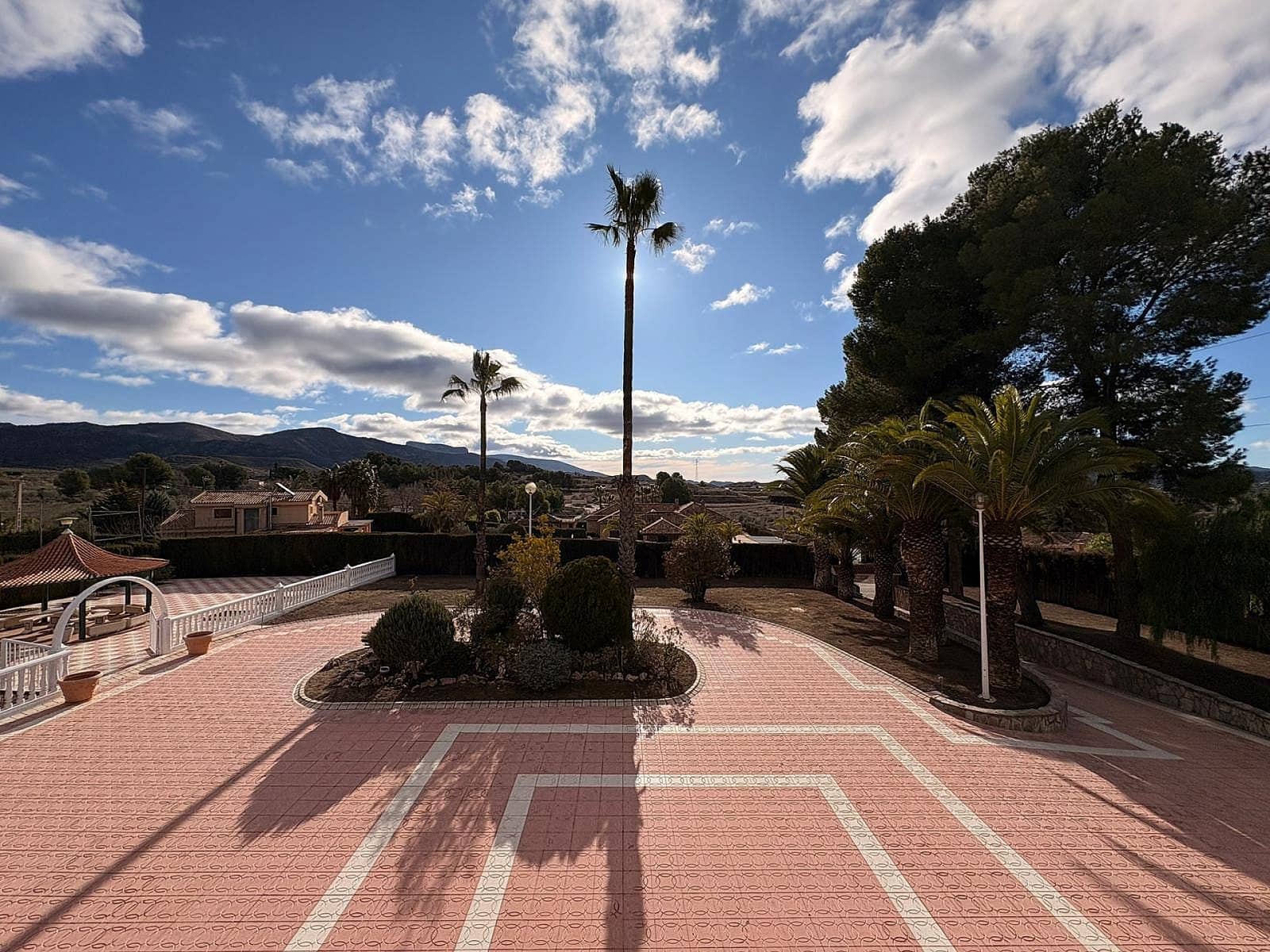 3 Zimmer Villa zu verkaufen in Sax mit Pool Garage - 575.000 € (Ref: 9472240)