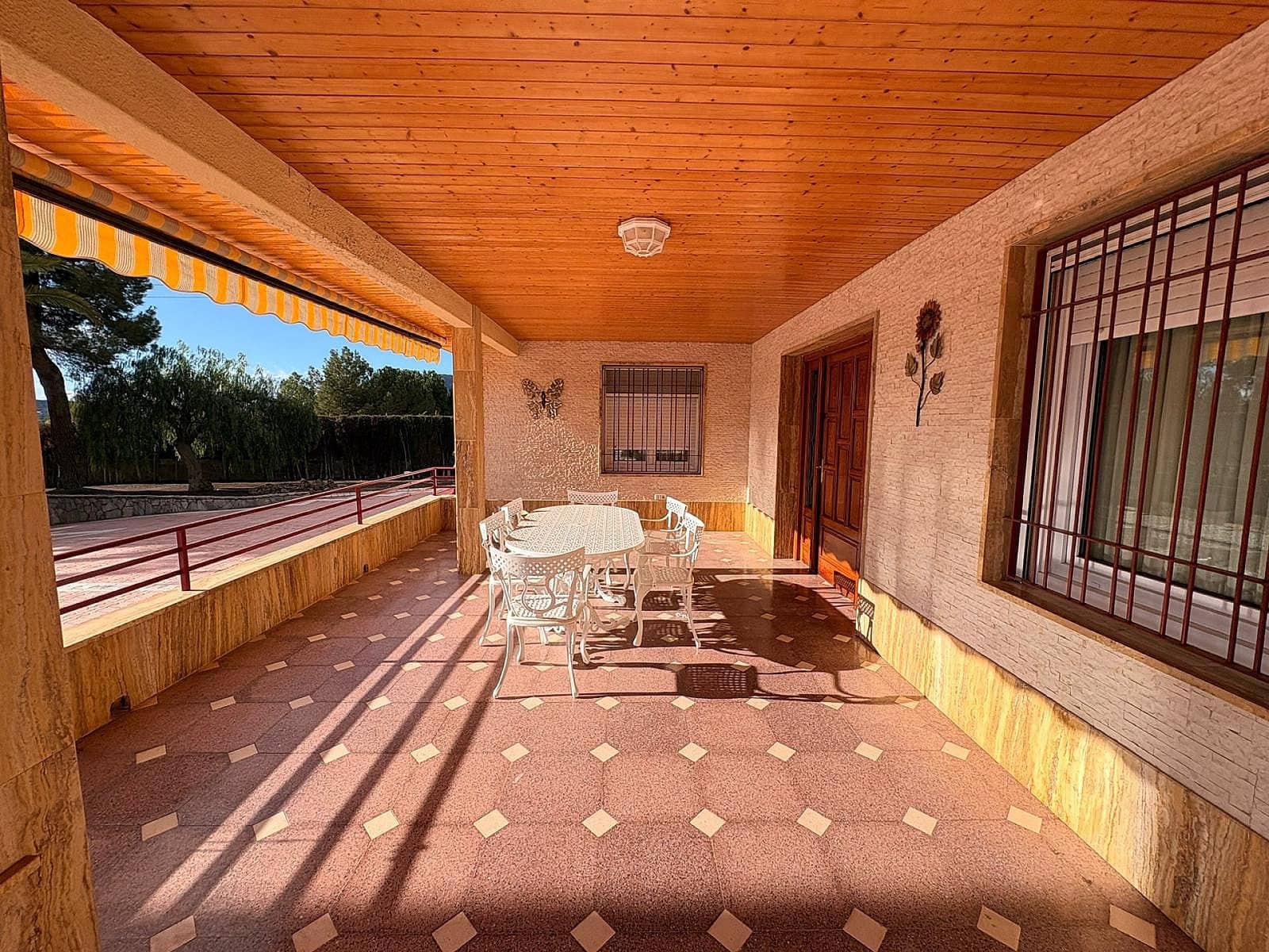 3 Zimmer Villa zu verkaufen in Sax mit Pool Garage - 575.000 € (Ref: 9472240)