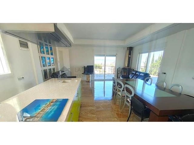 4 sypialnia Willa na sprzedaż w Petrel / Petrer z basenem - 626 000 € (Ref: 9473857)