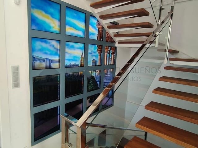 4 sypialnia Willa na sprzedaż w Petrel / Petrer z basenem - 626 000 € (Ref: 9473857)