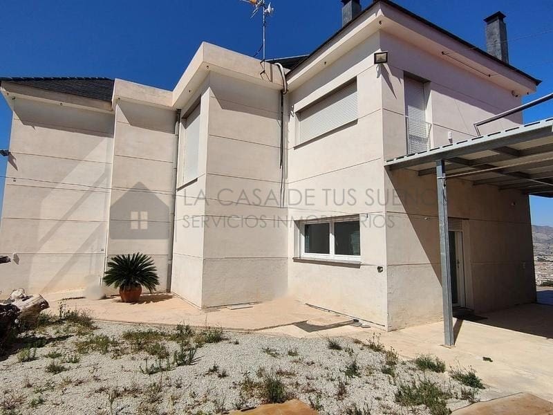 4 sypialnia Willa na sprzedaż w Petrel / Petrer z basenem - 626 000 € (Ref: 9473857)