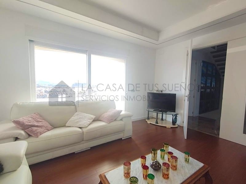 4 makuuhuone Huvila myytävänä paikassa Petrel / Petrer mukana uima-altaan - 626 000 € (Ref: 9473857)