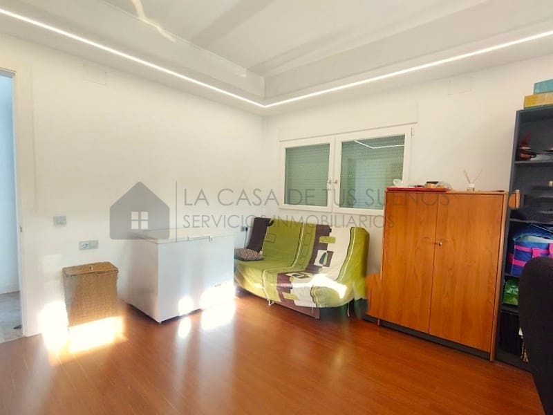 4 makuuhuone Huvila myytävänä paikassa Petrel / Petrer mukana uima-altaan - 626 000 € (Ref: 9473857)