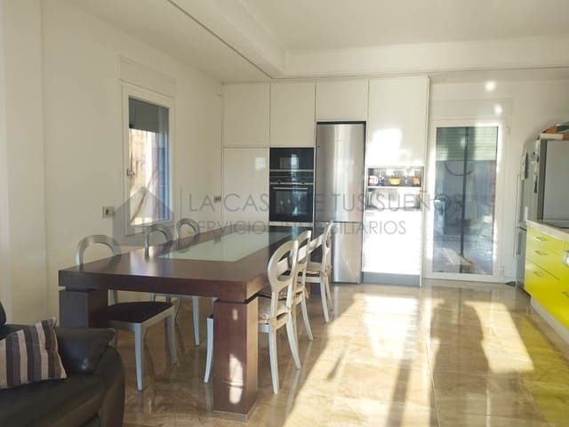 4 slaapkamer Villa te koop in Petrel / Petrer met zwembad - € 626.000 (Ref: 9473857)