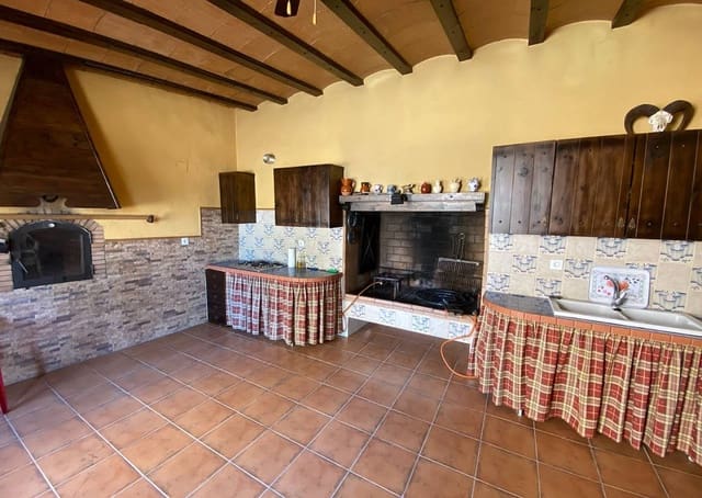 5 slaapkamer Villa te koop in Villena met zwembad garage - € 425.000 (Ref: 9478553)