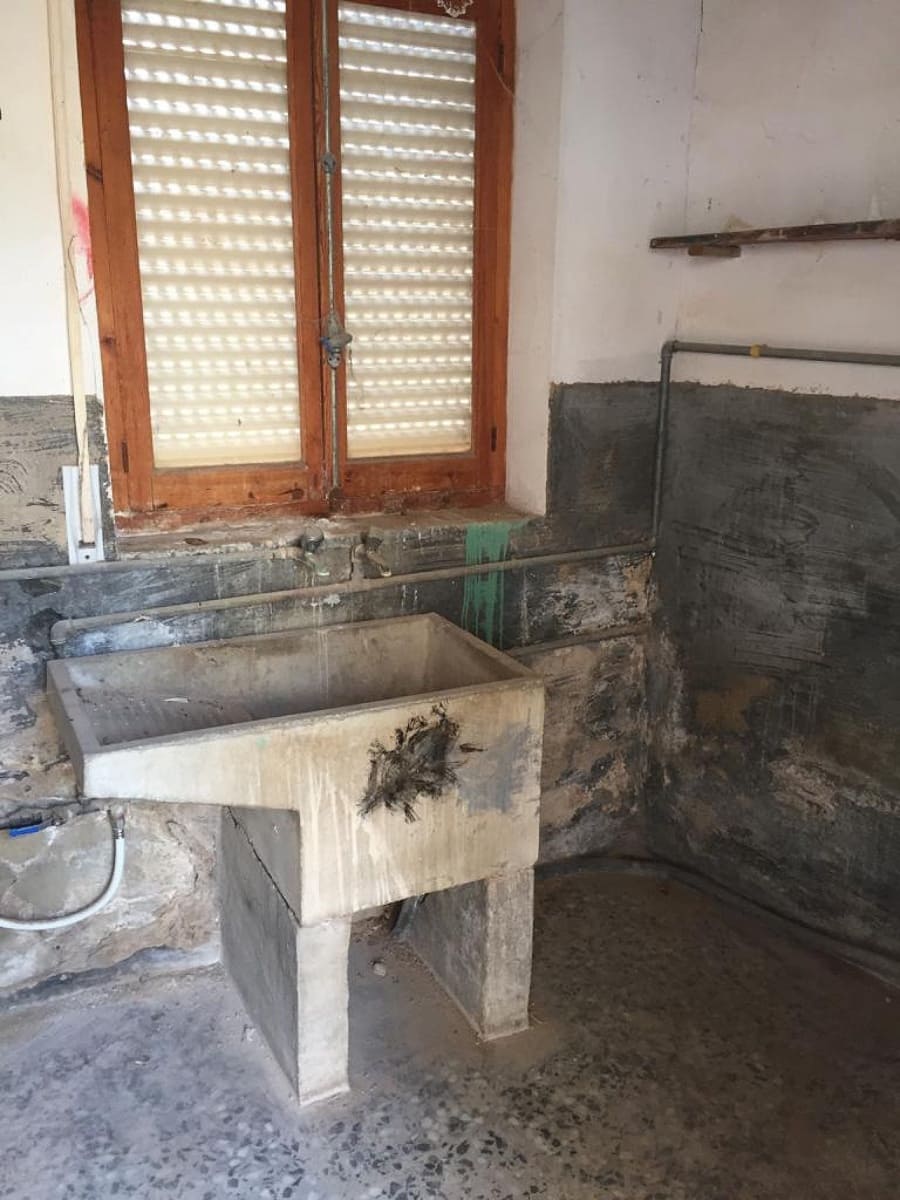 9 bedroom Villa for sale in Monovar / Monover with pool - € 209,995 (Ref: 9478560)