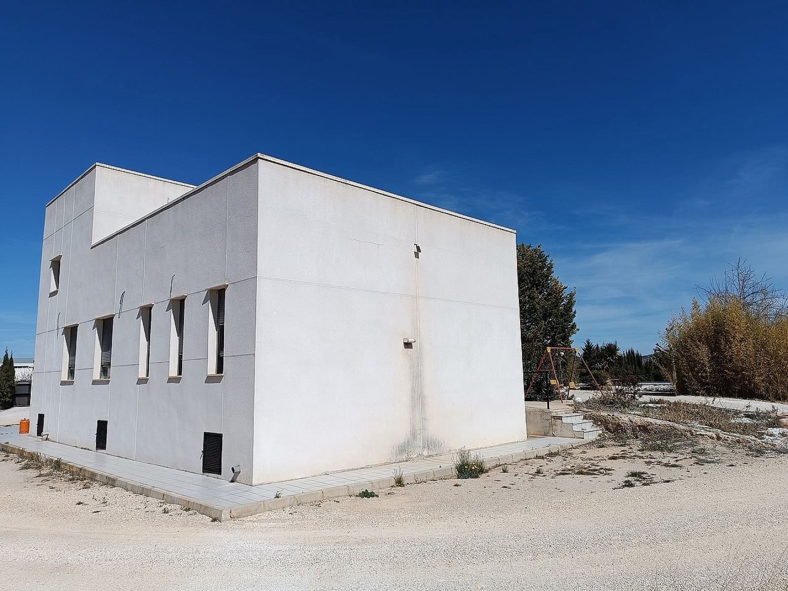 4 bedroom Villa for sale in Yecla with pool garage - € 348,000 (Ref: 9478564)