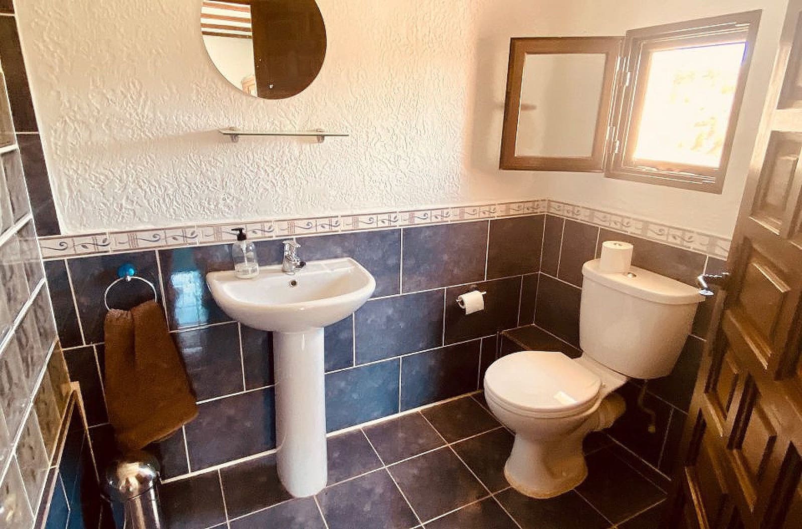 7 makuuhuone Huvila myytävänä paikassa Barbarroja mukana uima-altaan - 549 500 € (Ref: 9478568)