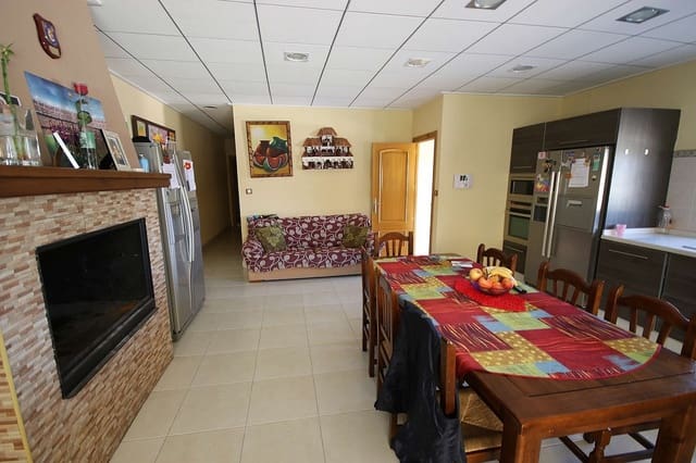 4 bedroom Villa for sale in Casas del Senor, Monóvar / Monóver with pool garage - € 249,995 (Ref: 9478569)