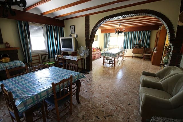 4 quarto Moradia para venda em Caudete com piscina - 219 995 € (Ref: 9478570)