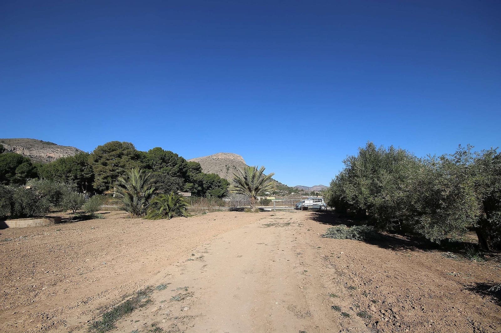 5 bedroom Villa for sale in Aspe with pool - € 449,000 (Ref: 9478576)