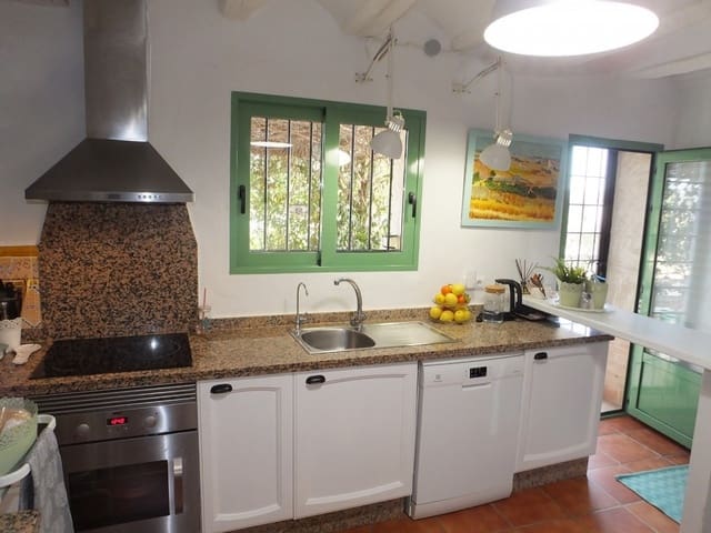 3 chambre Finca/Maison de Campagne à vendre à Pinoso avec piscine - 157 000 € (Ref: 9478596)