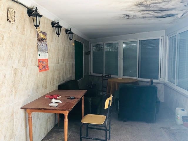 Finca/Casa Rural de 4 habitaciones en Yecla en venta con piscina - 151.000 € (Ref: 9478602)