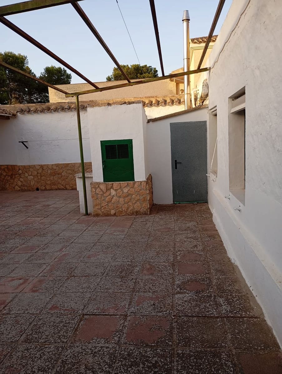 3 bedroom Finca/Country House for sale in Yecla with pool garage - € 315,000 (Ref: 9478604)