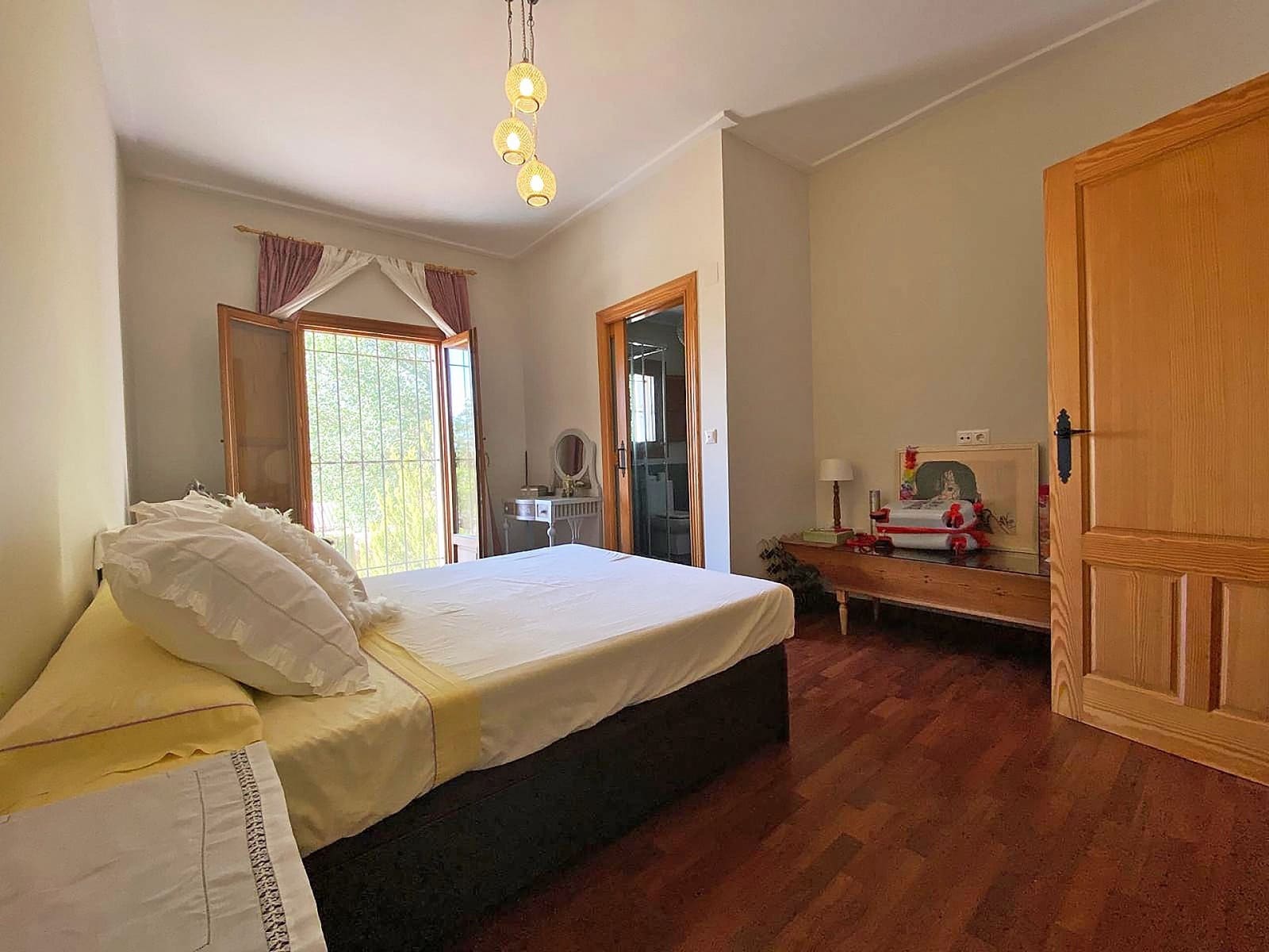 4 chambre Finca/Maison de Campagne à vendre à Culebron avec piscine - 349 995 € (Ref: 9478606)