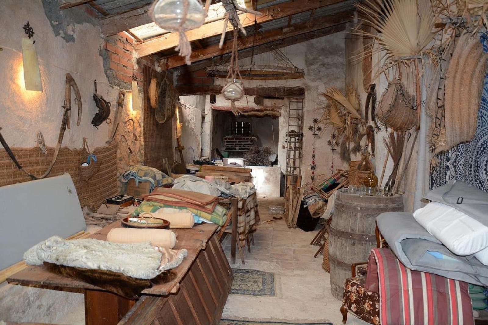 6 sypialnia Finka/Dom wiejski na sprzedaż w La Romana z basenem garażem - 325 000 € (Ref: 9478608)