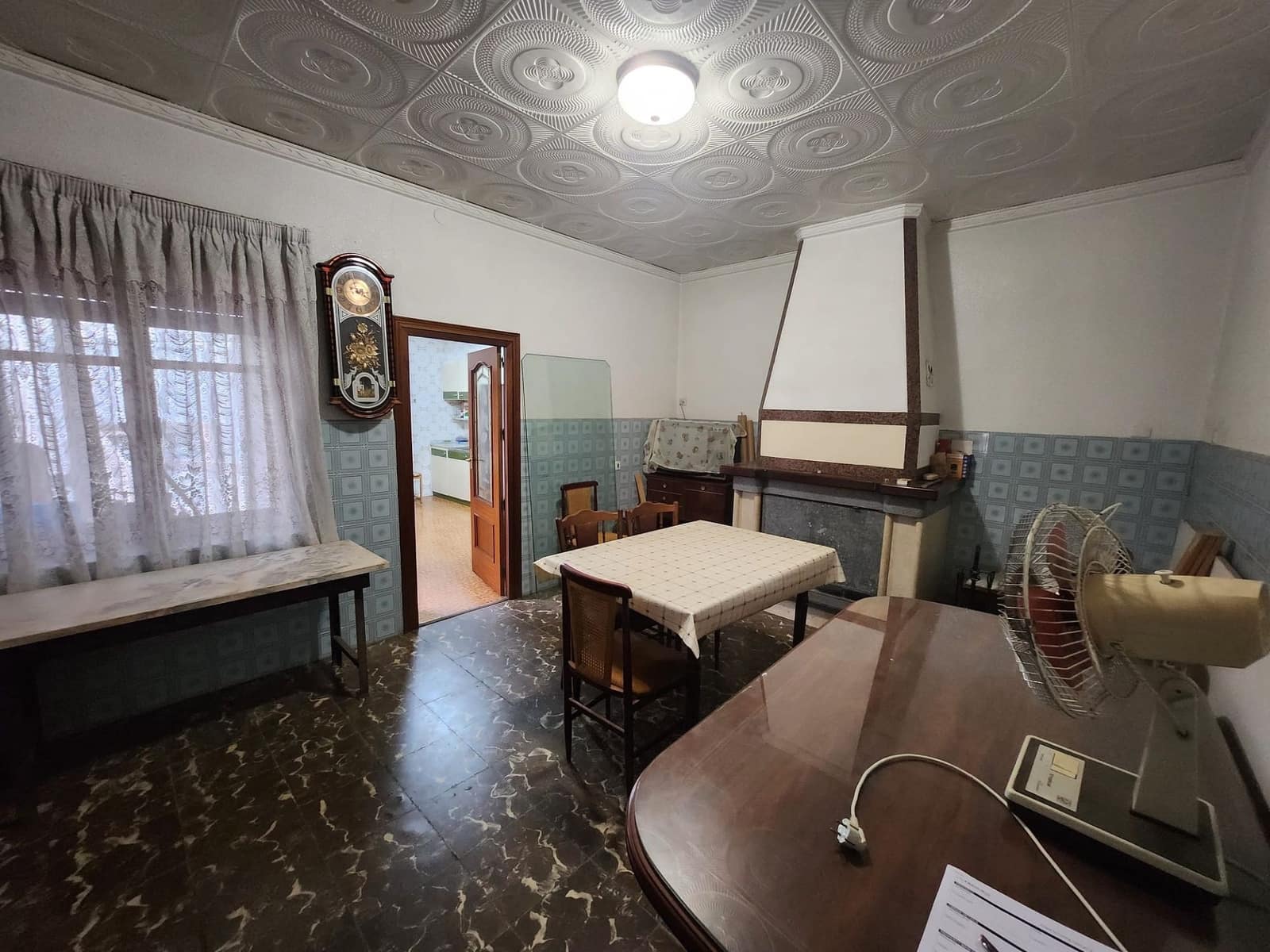 3 soveværelse Byhus til salg i Sax med swimmingpool garage - € 179.995 (Ref: 9481449)