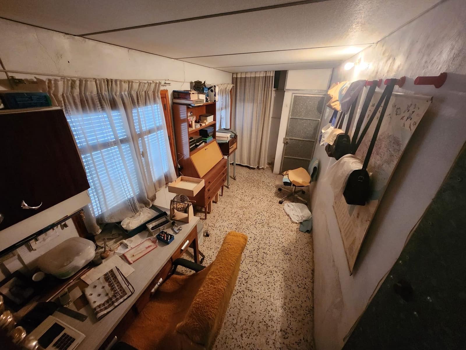 3 soveværelse Byhus til salg i Sax med swimmingpool garage - € 179.995 (Ref: 9481449)