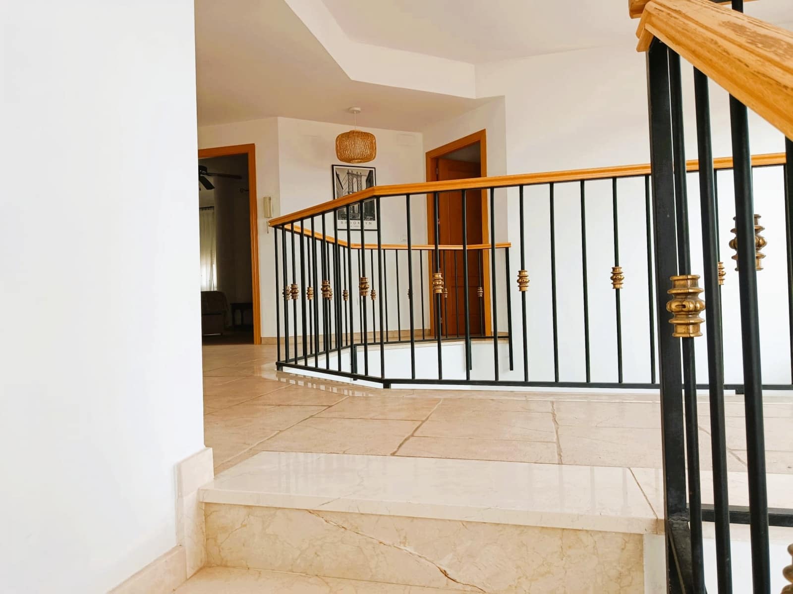 5 bedroom Villa for sale in Elda with pool - € 450,000 (Ref: 9485187)