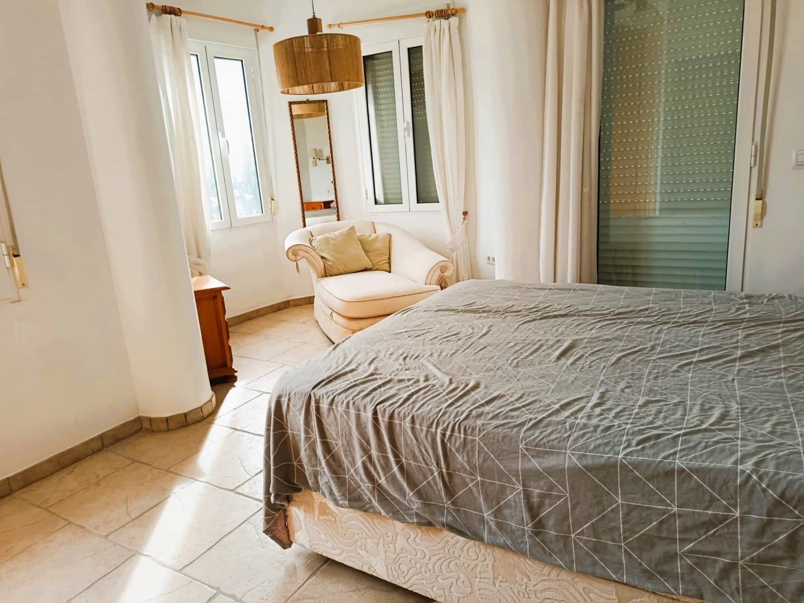 5 bedroom Villa for sale in Elda with pool - € 450,000 (Ref: 9485187)