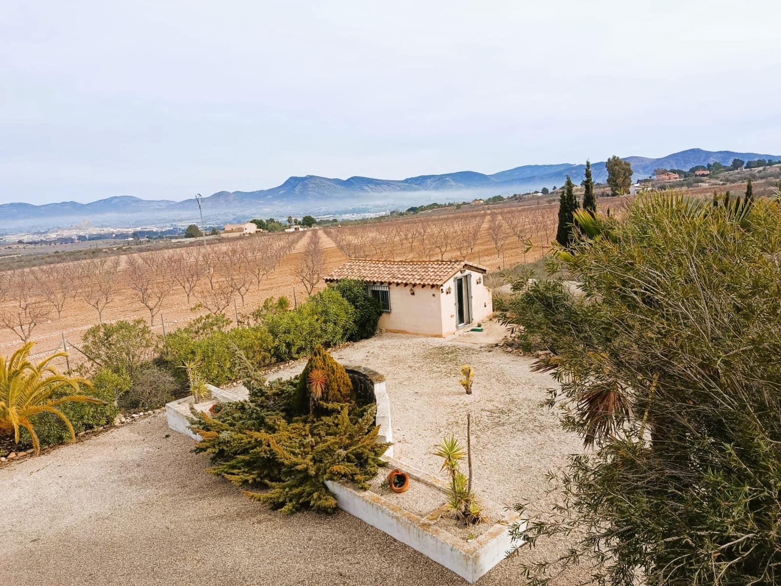 5 bedroom Villa for sale in Elda with pool - € 450,000 (Ref: 9485187)