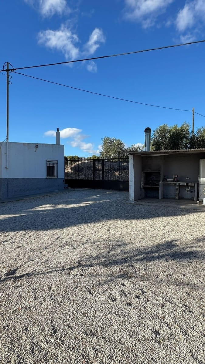 4 Zimmer Finca/Landgut zu verkaufen in La Romana mit Pool - 245.000 € (Ref: 9491088)