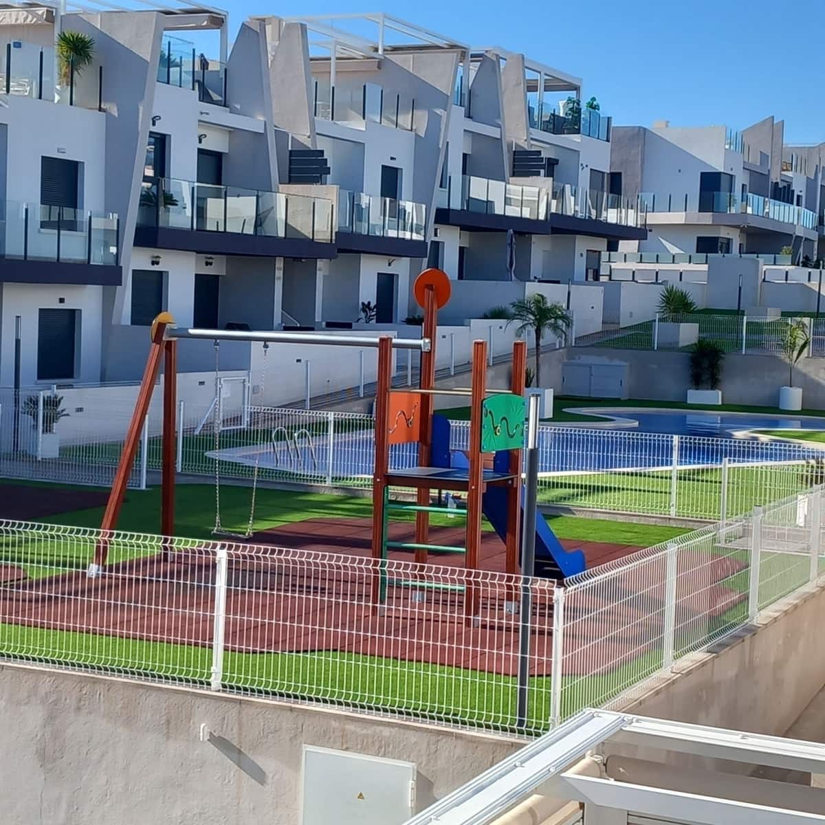2 soveværelse Lejlighed til salg i San Miguel de Salinas med swimmingpool - € 319.995 (Ref: 9492694)