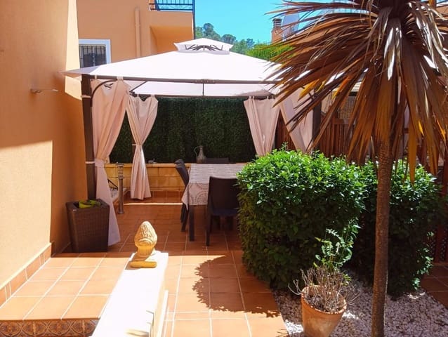 3 bedroom Villa for sale in La Romana with pool - € 214,900 (Ref: 9492695)