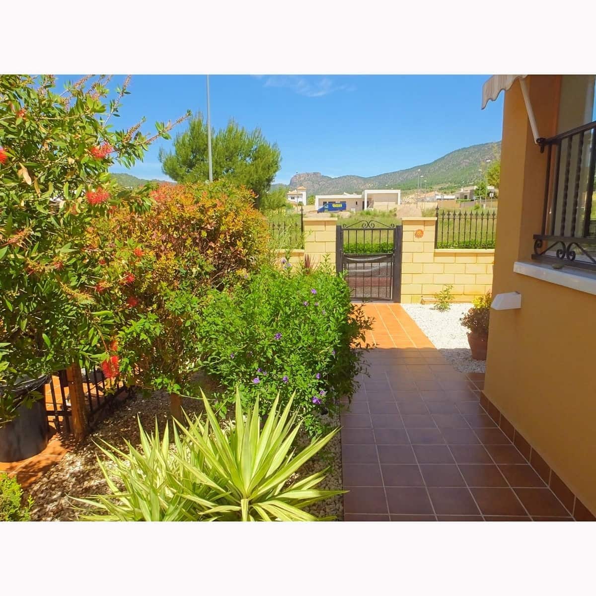 3 bedroom Villa for sale in La Romana with pool - € 214,900 (Ref: 9492695)