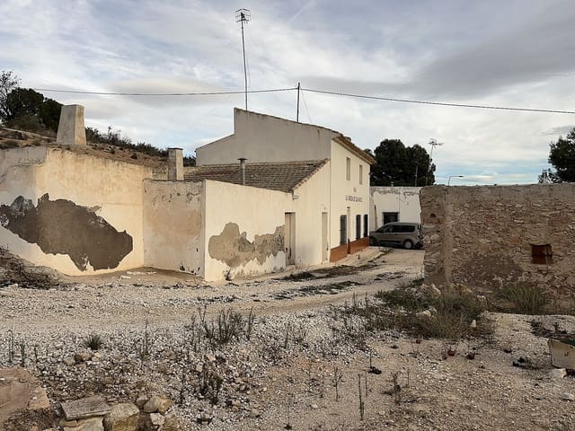 8 soverom Finca/Herregård til salgs i Hondón de las Nieves med svømmebasseng - € 156 000 (Ref: 9498077)