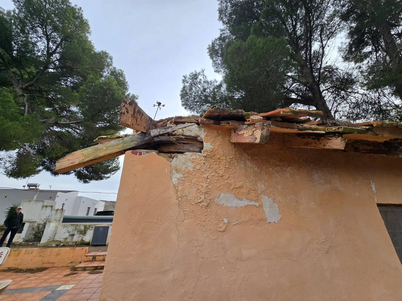 4 slaapkamer Villa te koop in Villena met zwembad - € 235.000 (Ref: 9500402)