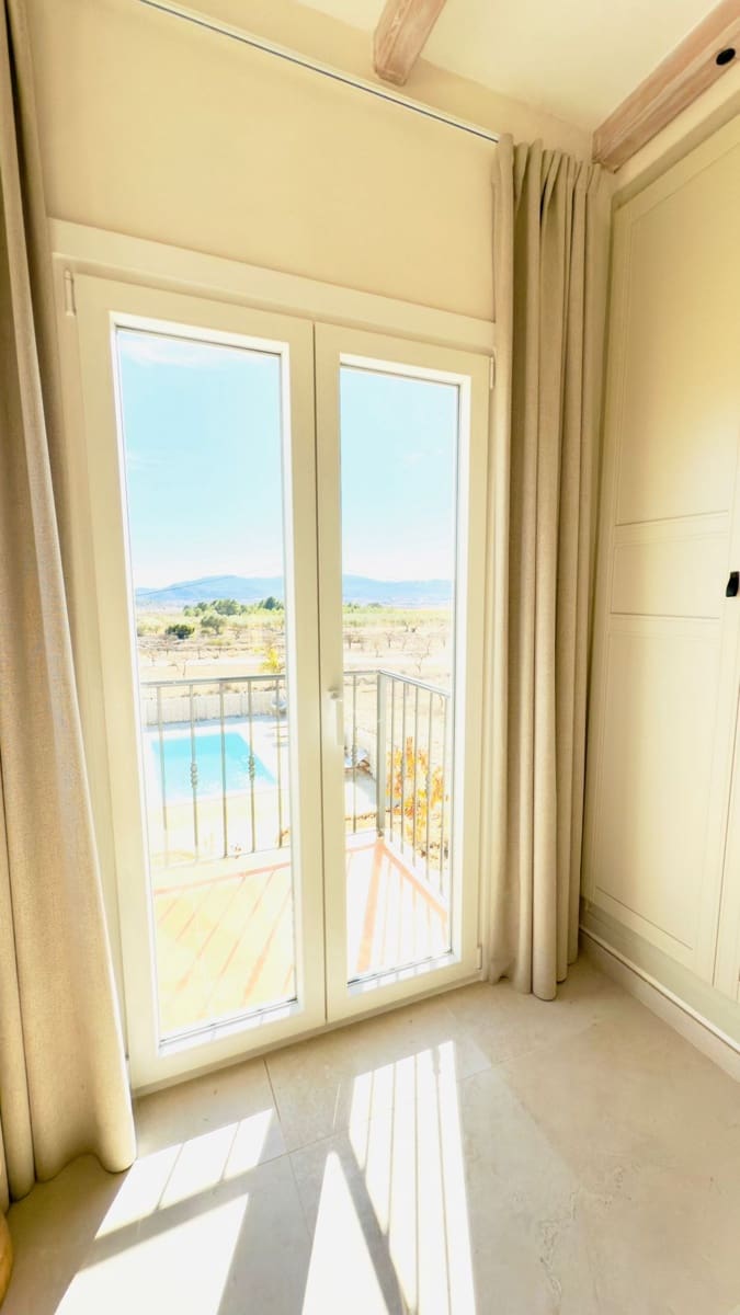 3 soveværelse Villa til salg i Monovar / Monover med swimmingpool - € 419.000 (Ref: 9521602)