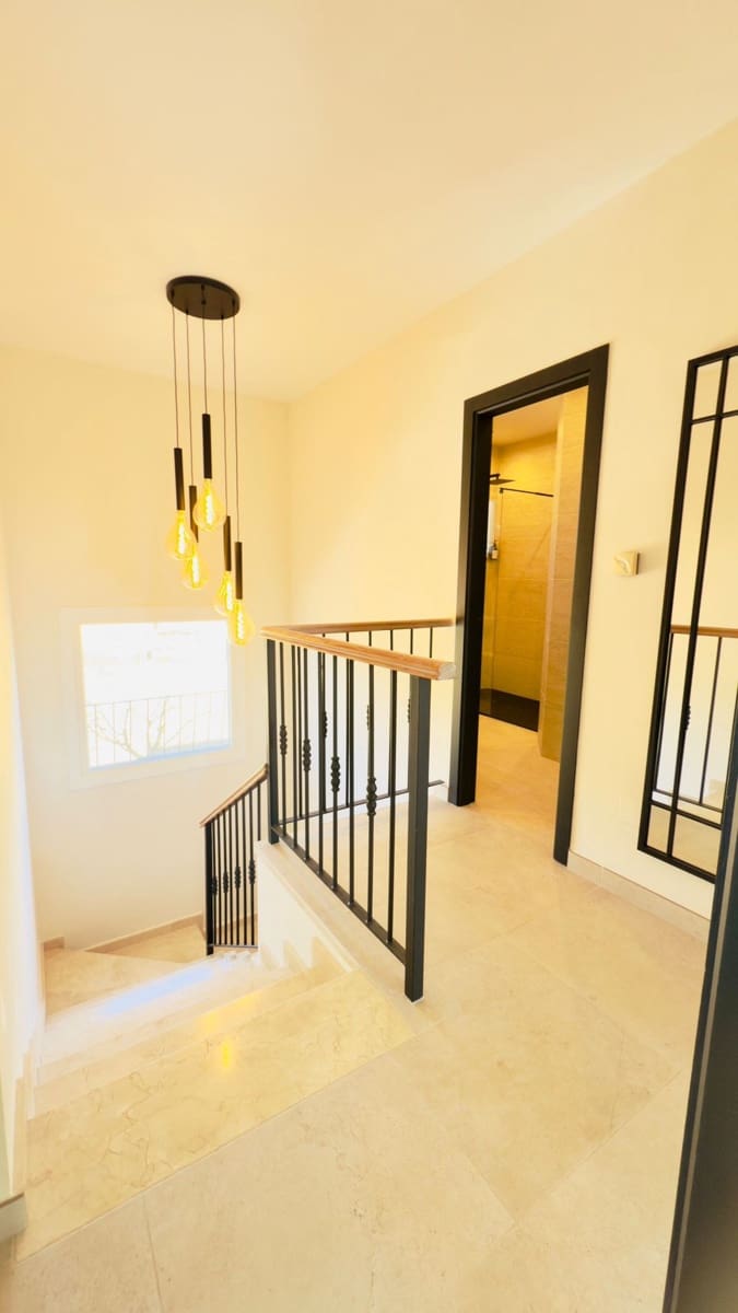 3 soveværelse Villa til salg i Monovar / Monover med swimmingpool - € 419.000 (Ref: 9521602)