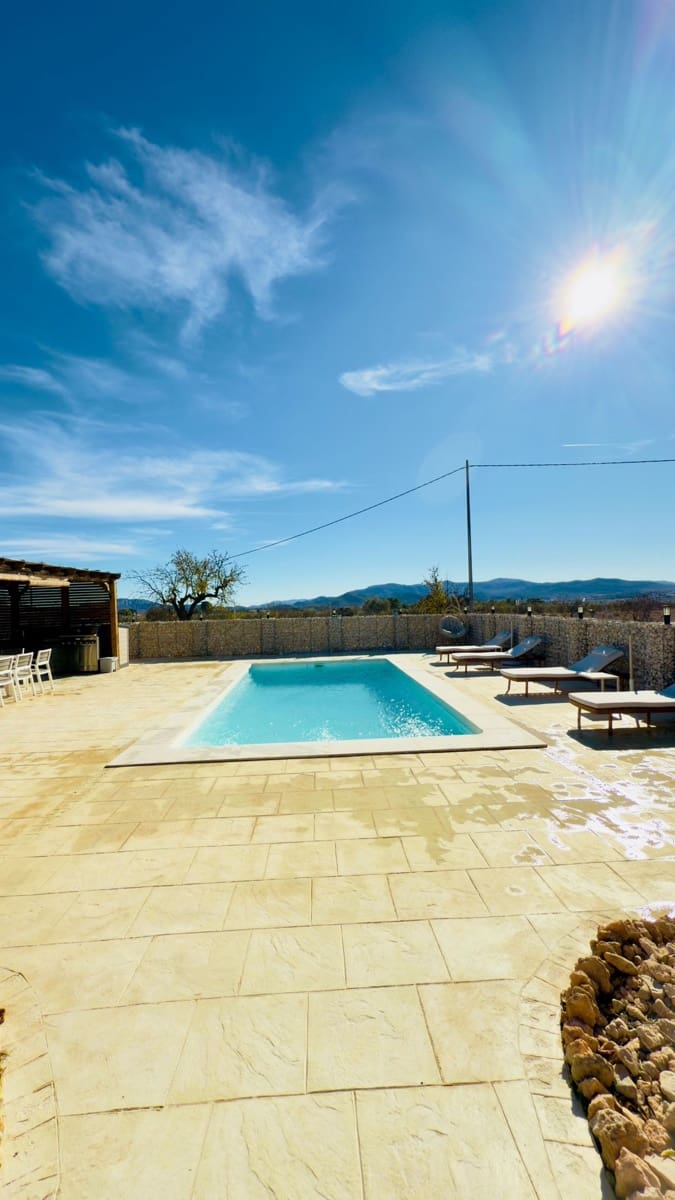 3 soveværelse Villa til salg i Monovar / Monover med swimmingpool - € 419.000 (Ref: 9521602)