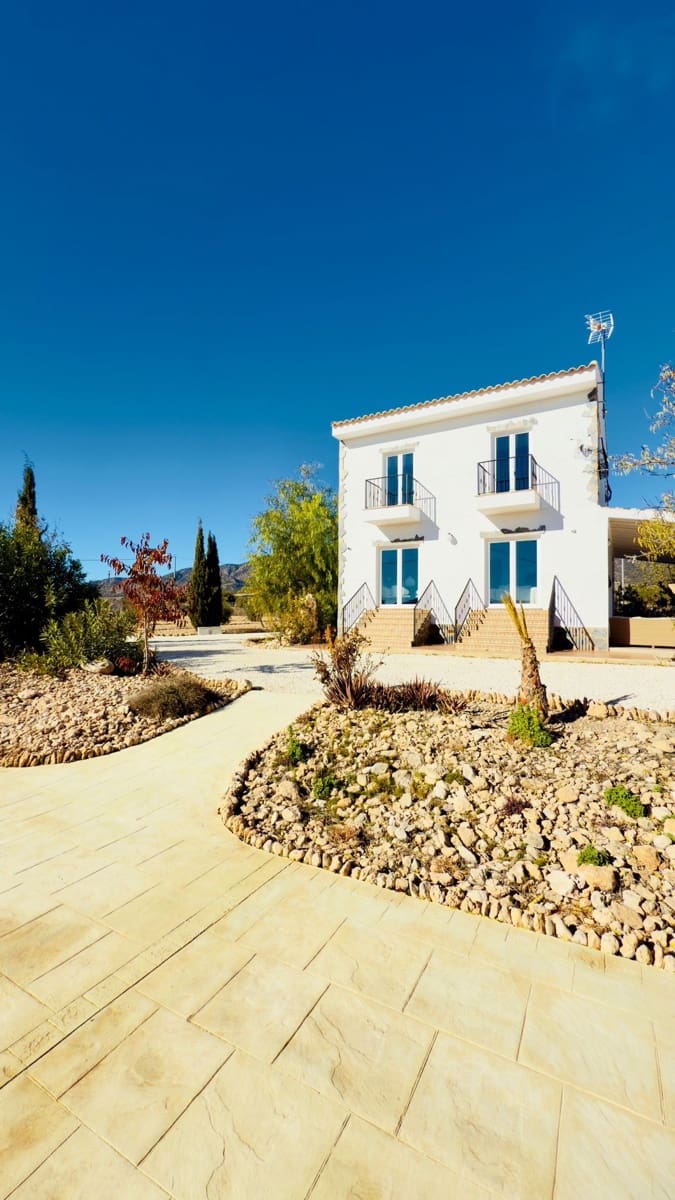 3 soveværelse Villa til salg i Monovar / Monover med swimmingpool - € 419.000 (Ref: 9521602)