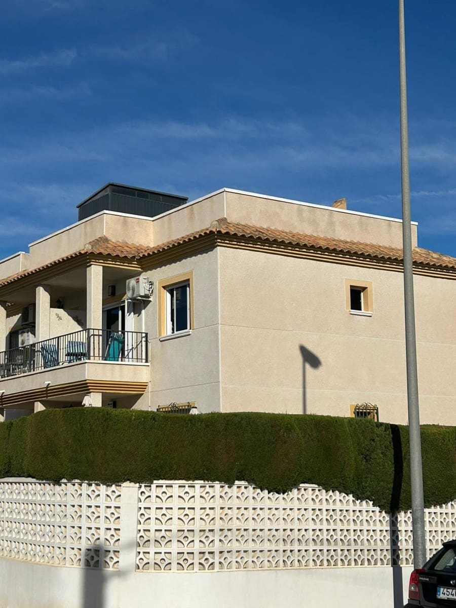 2 bedroom Apartment for sale in Villamartin with pool - € 128,000 (Ref: 9522935)