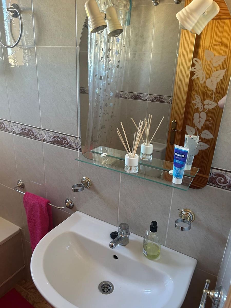 2 bedroom Apartment for sale in Villamartin with pool - € 128,000 (Ref: 9522935)