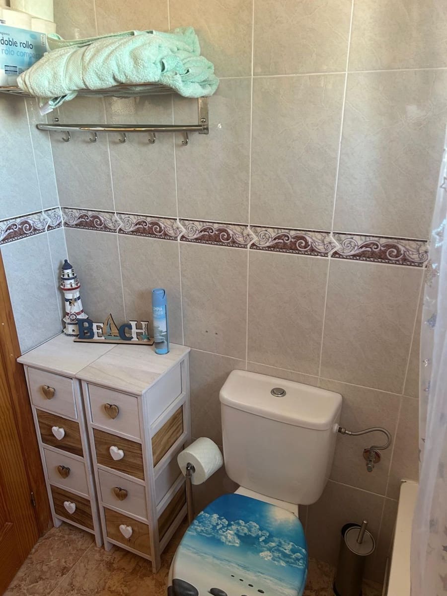 2 bedroom Apartment for sale in Villamartin with pool - € 128,000 (Ref: 9522935)