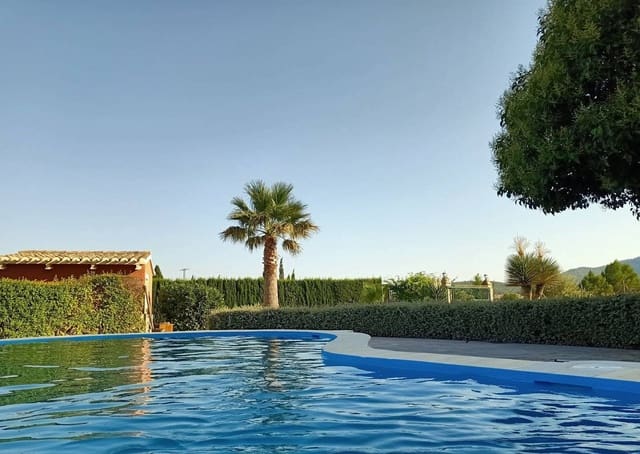 Chalet de 4 habitaciones en Salinas en venta con piscina garaje - 399.995 € (Ref: 9522944)