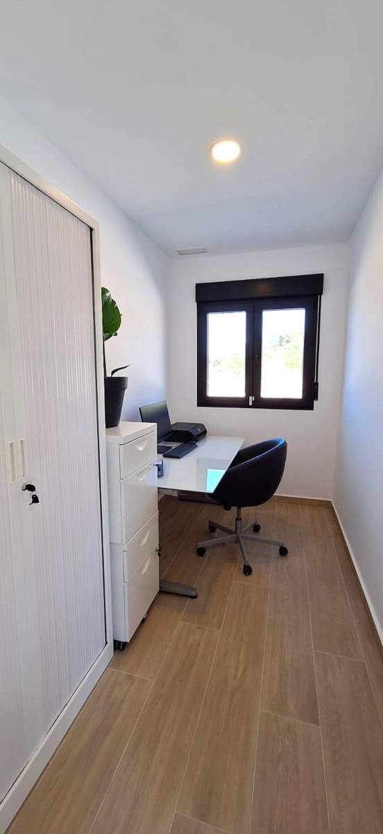 Chalet de 4 habitaciones en Pinoso en venta con piscina - 549.000 € (Ref: 9522949)