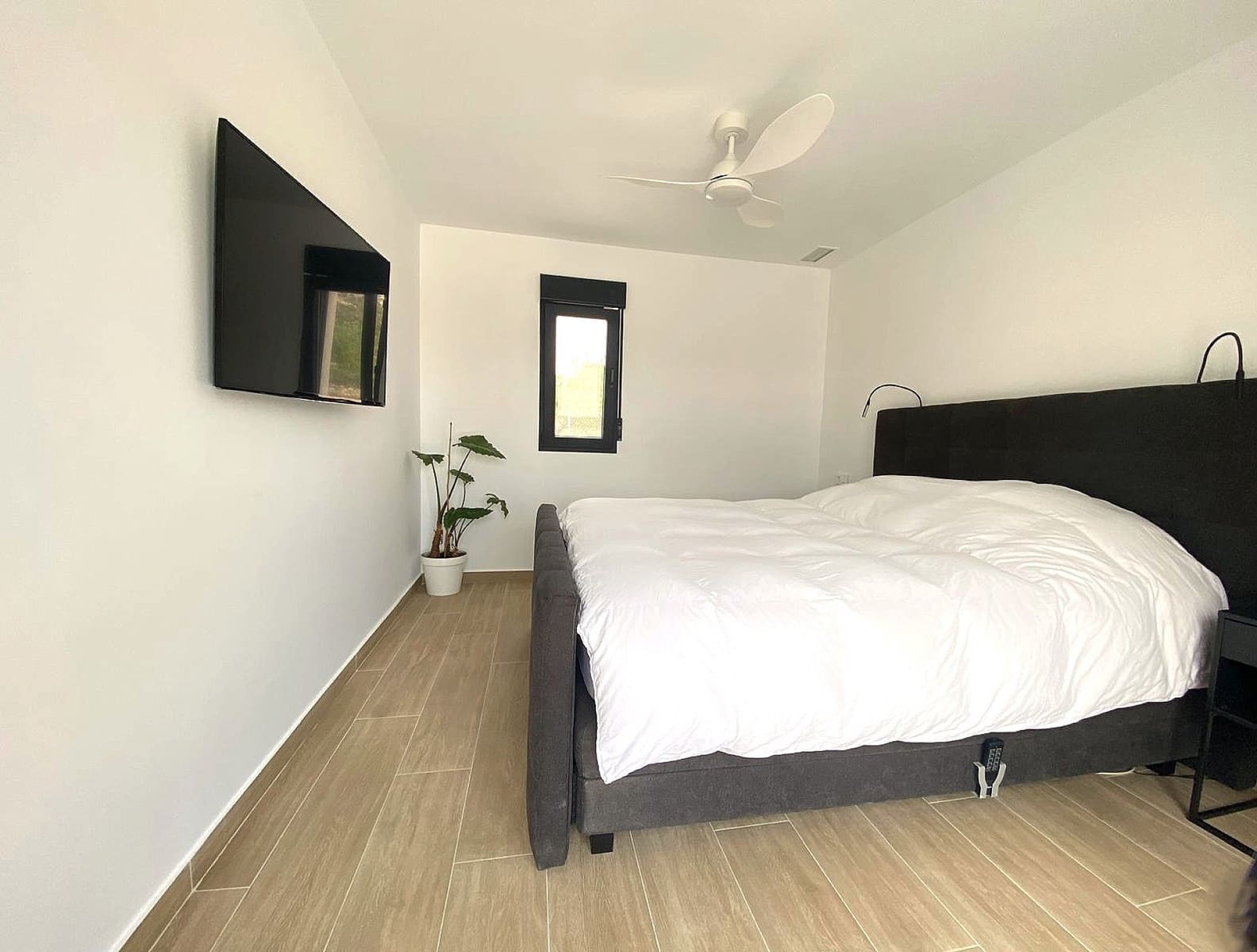 Chalet de 4 habitaciones en Pinoso en venta con piscina - 549.000 € (Ref: 9522949)