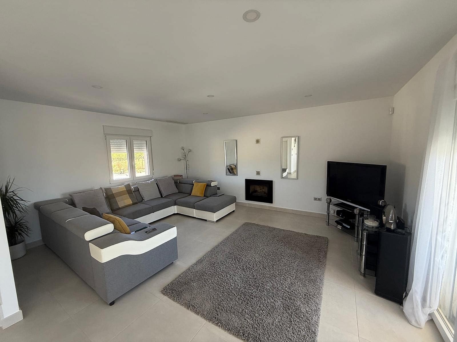 3 Zimmer Villa zu verkaufen in Pinoso mit Pool - 375.000 € (Ref: 9522950)