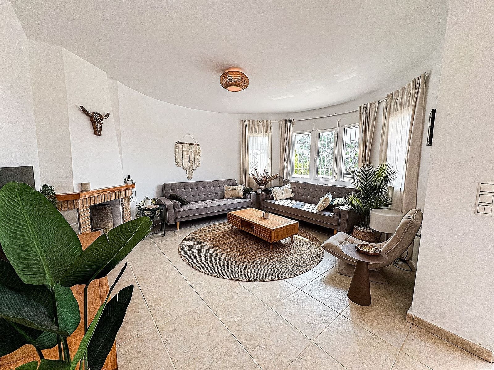 Chalet de 5 habitaciones en Pinoso en venta con piscina - 425.000 € (Ref: 9522951)